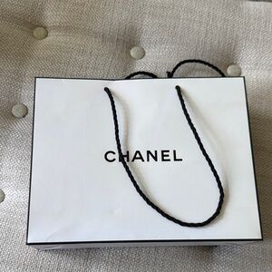 CHANEL White and Black Gift Bag